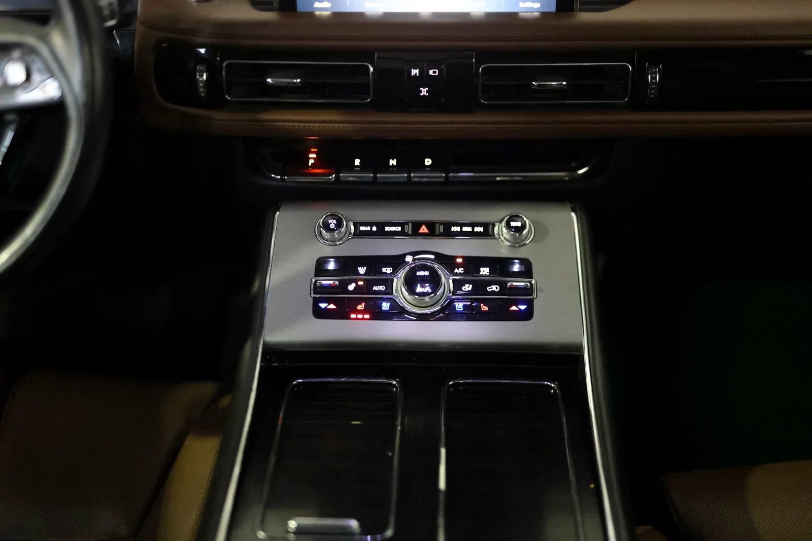 Used 2020 Lincoln Aviator Reserve w/ Equipment Group 201A image 33