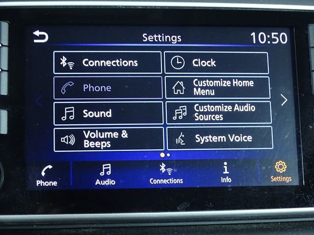 Used 2019 Nissan Kicks SR image 25