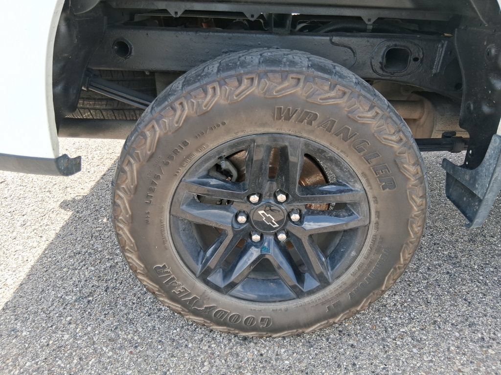 Used 2023 Chevrolet Silverado 1500 LT Trail Boss AWD/4WD image 18