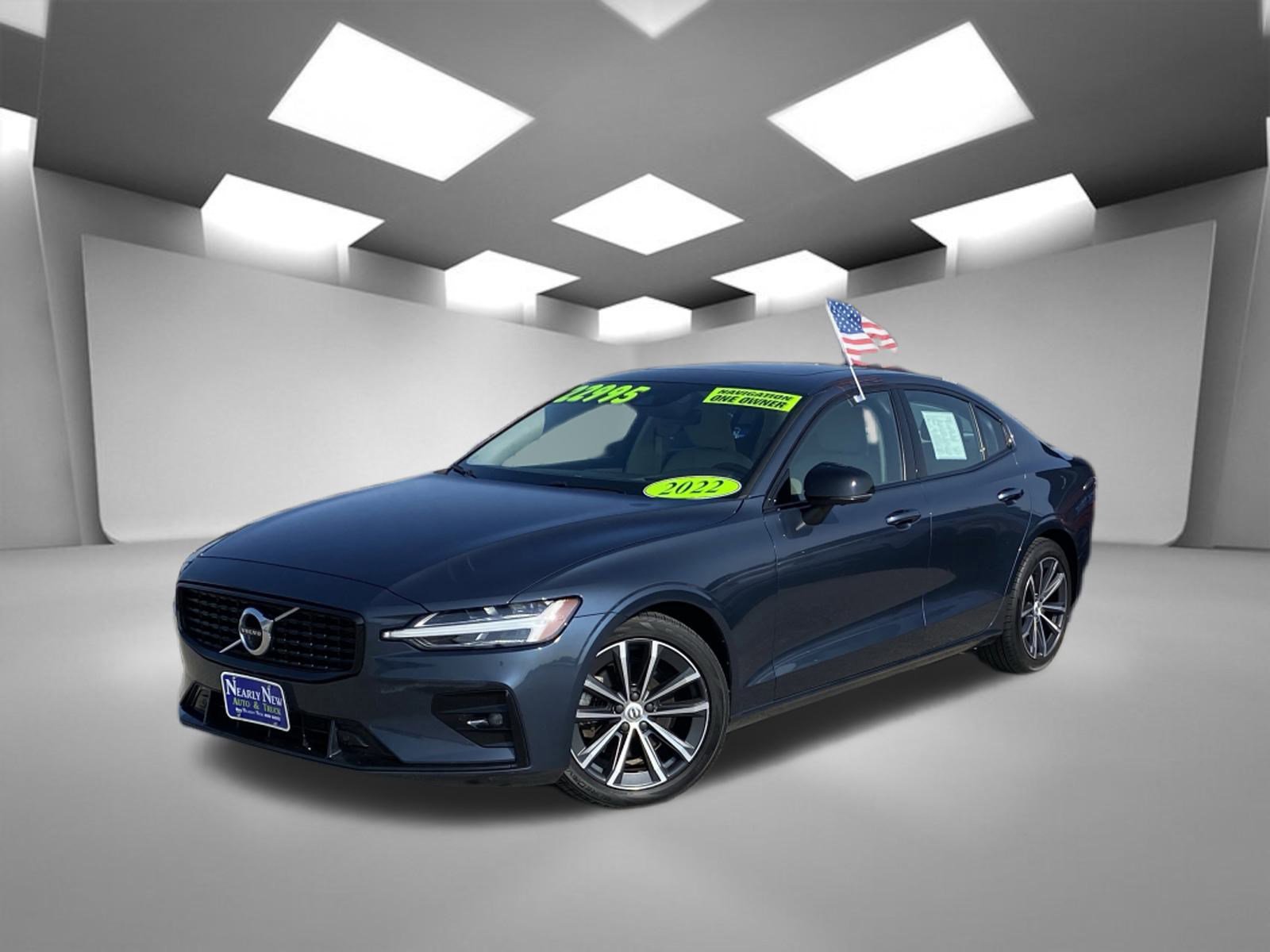 Used 2022 Volvo S60 B5 Inscription image 1
