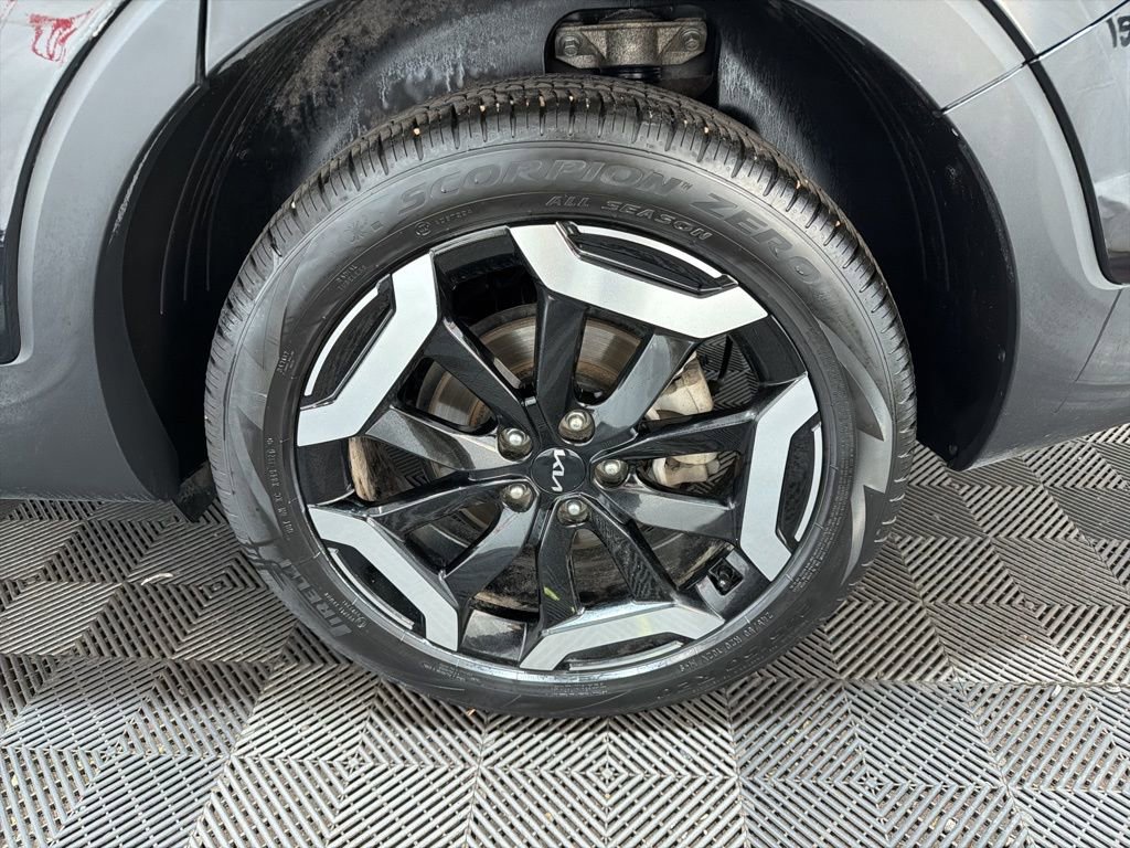 Used 2025 Kia Telluride S AWD/4WD image 35