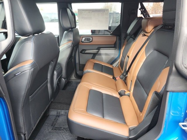 New 2024 Ford Bronco Outer Banks w/ Sasquatch Package image 19