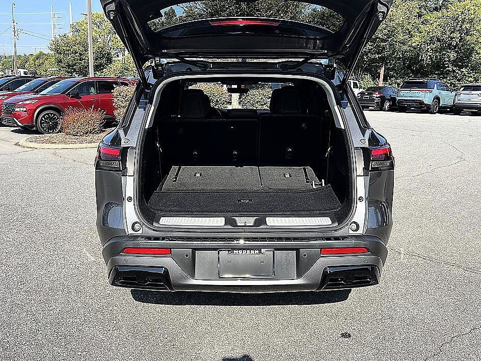 Used 2023 INFINITI QX60 Luxe w/ Cargo Package AWD/4WD image 15