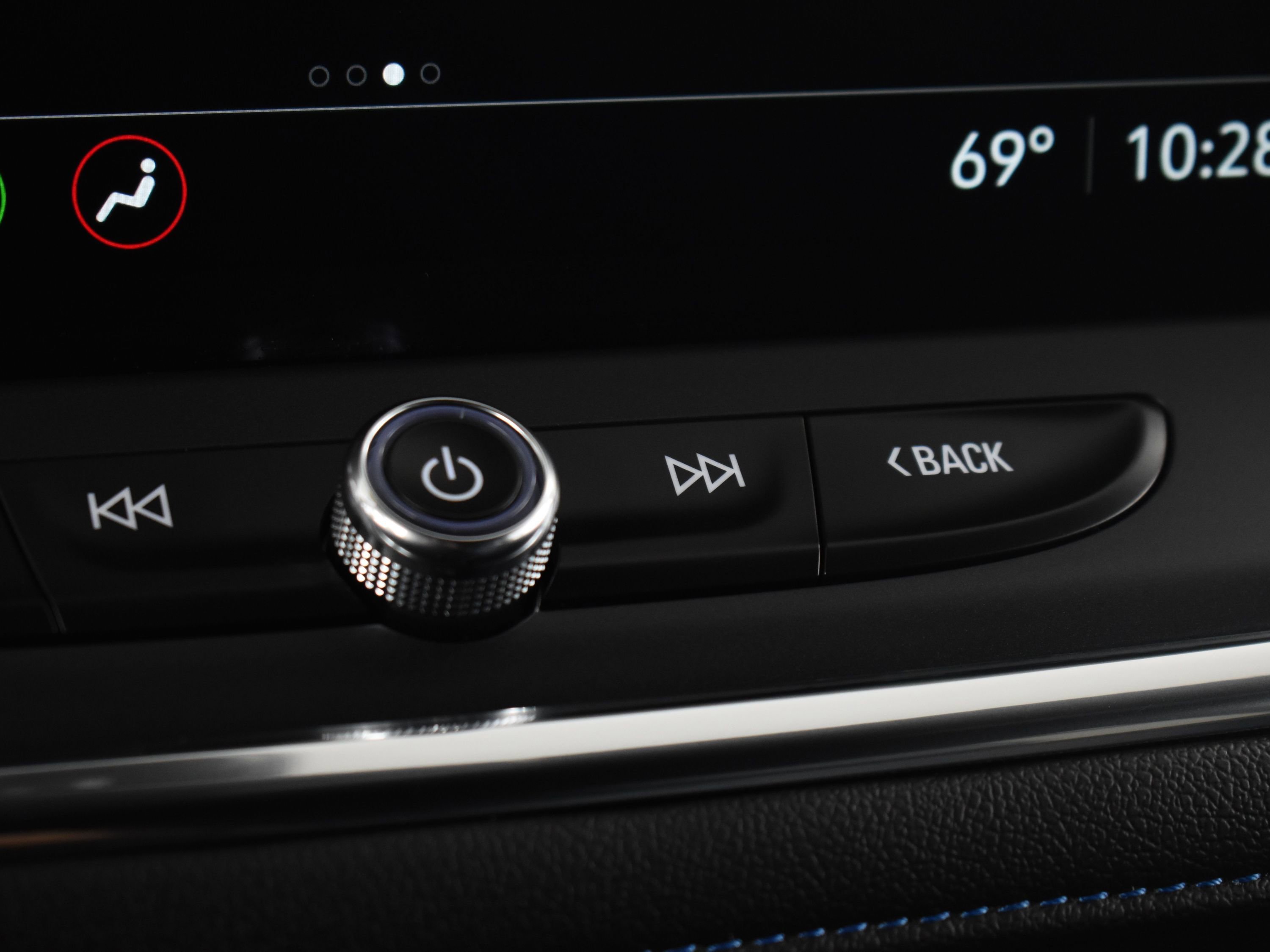 Used 2023 Chevrolet Blazer RS image 48