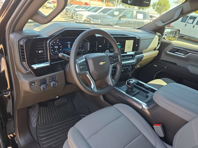 Used 2024 Chevrolet Silverado 1500 LTZ RWD image 10