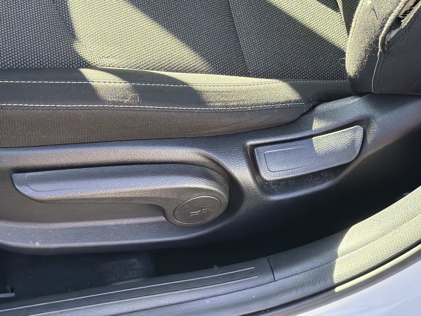 Used 2024 Kia Forte LXS image 18