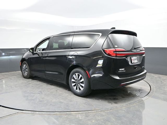 Used 2023 Chrysler Pacifica Touring-L FWD image 8