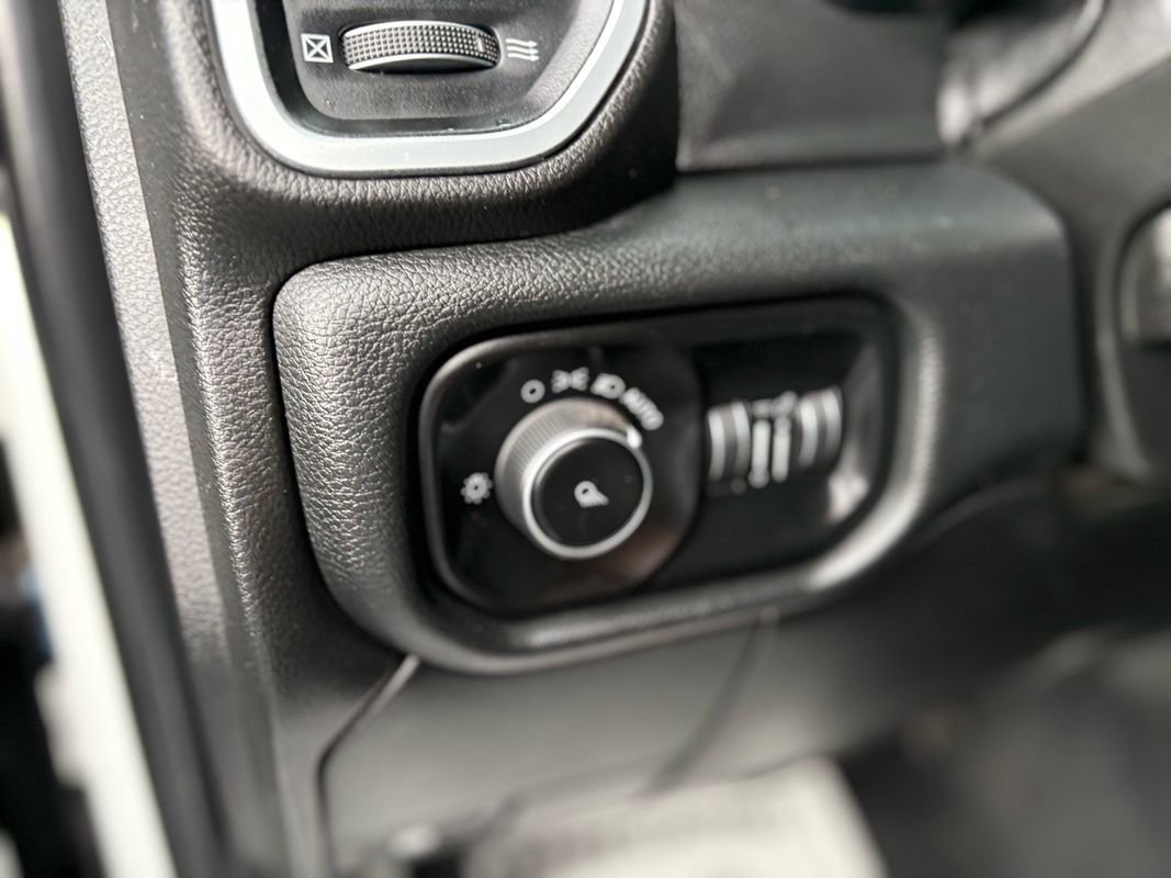 Used 2019 RAM 2500 Big Horn image 17