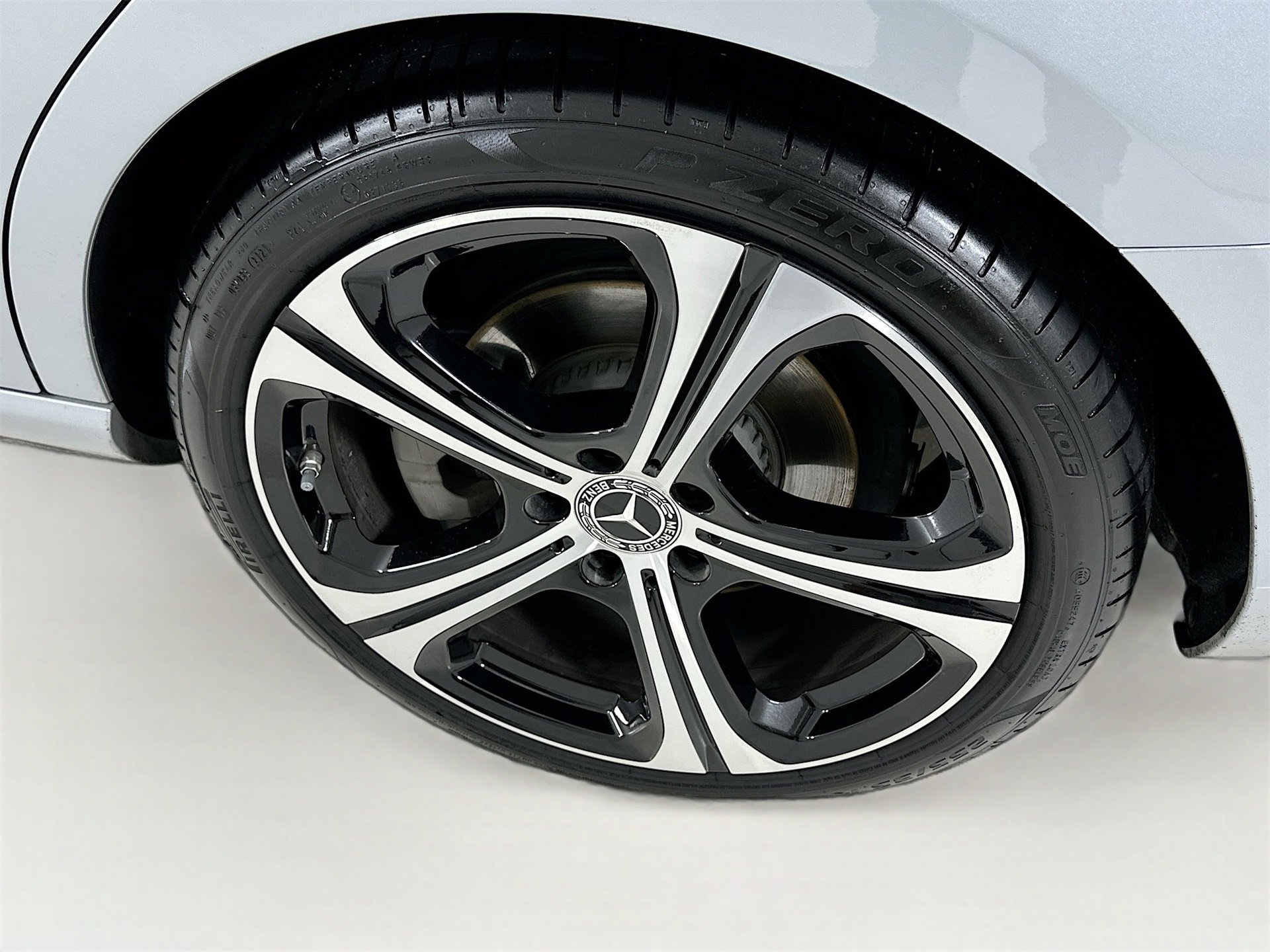 Used 2025 Mercedes-Benz C 300 Sedan image 35