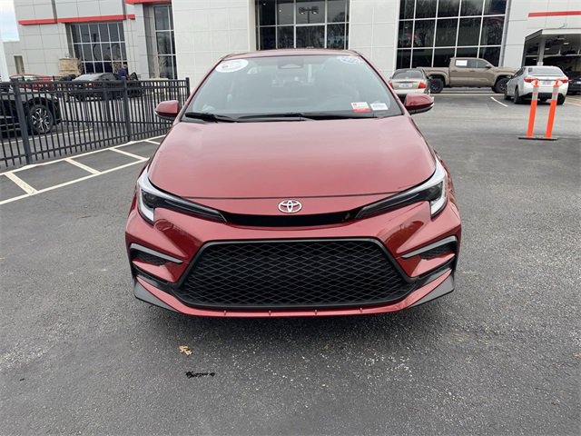 Used 2025 Toyota Corolla SE image 3