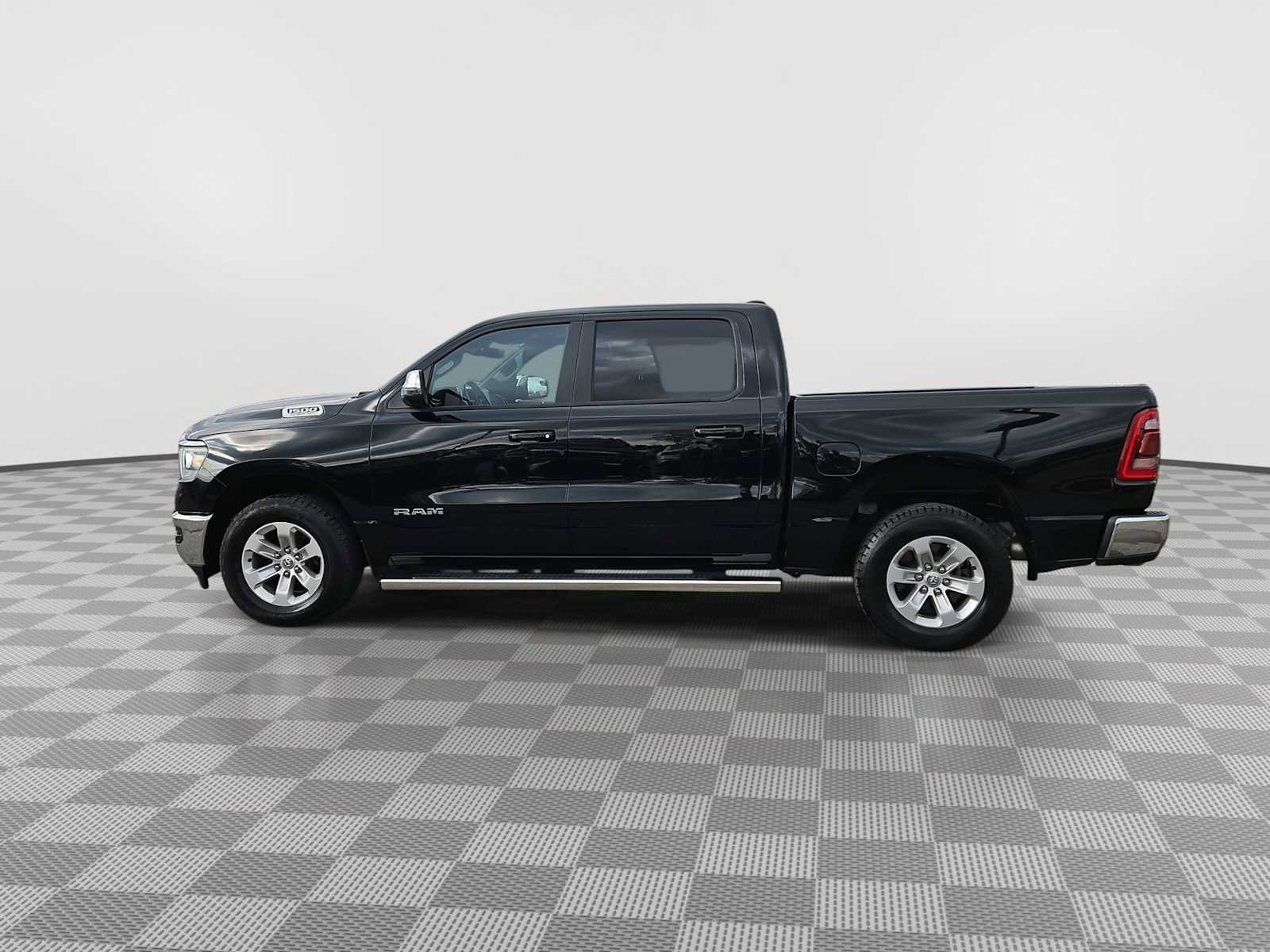Used 2023 RAM 1500 Laramie image 5