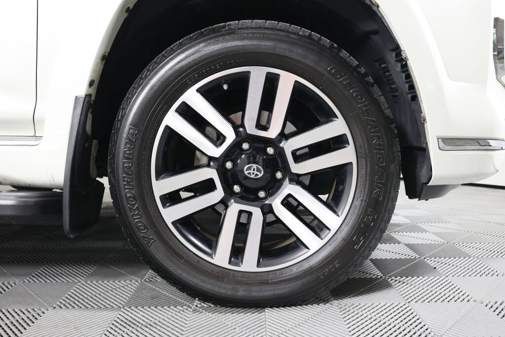 Used 2015 Toyota 4Runner Limited AWD/4WD image 6