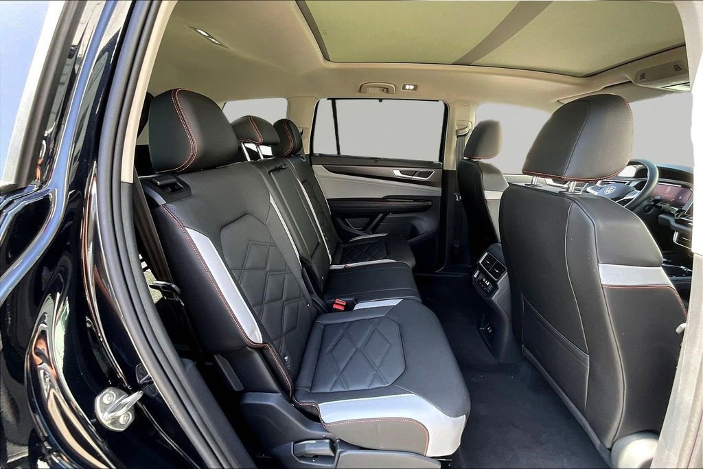 New 2026 Volkswagen Atlas Peak Edition image 25