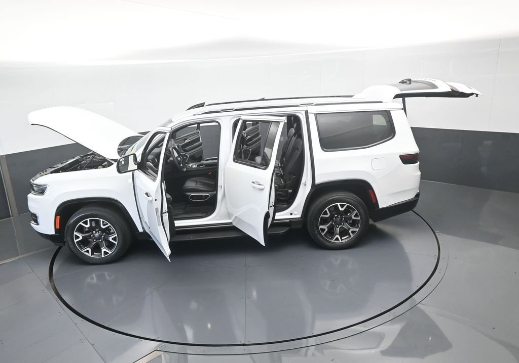 Used 2023 Jeep Wagoneer Series III w/ Preferred Equipment Group image 68