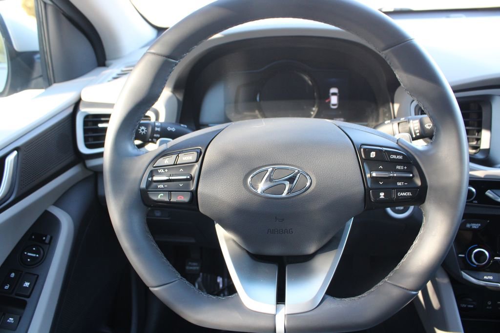 Used 2019 Hyundai Ioniq Limited image 17