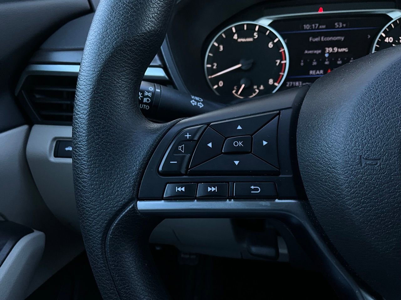 Certified 2025 Nissan Altima 2.5 SV image 26