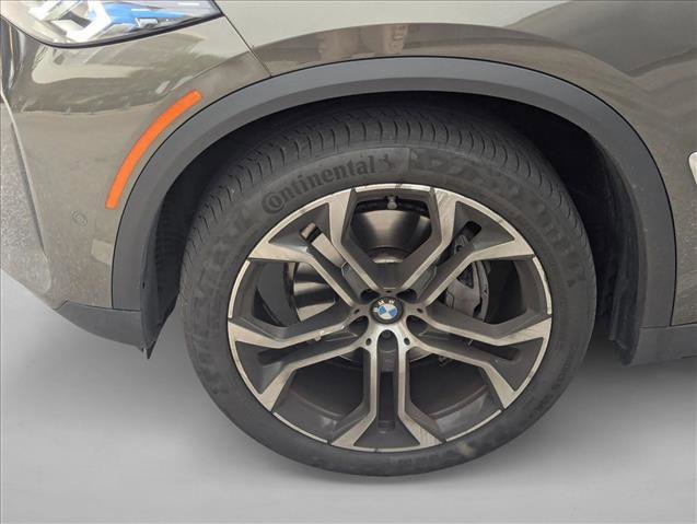 Certified 2024 BMW X5 xDrive40i w/ Premium Package AWD/4WD image 21