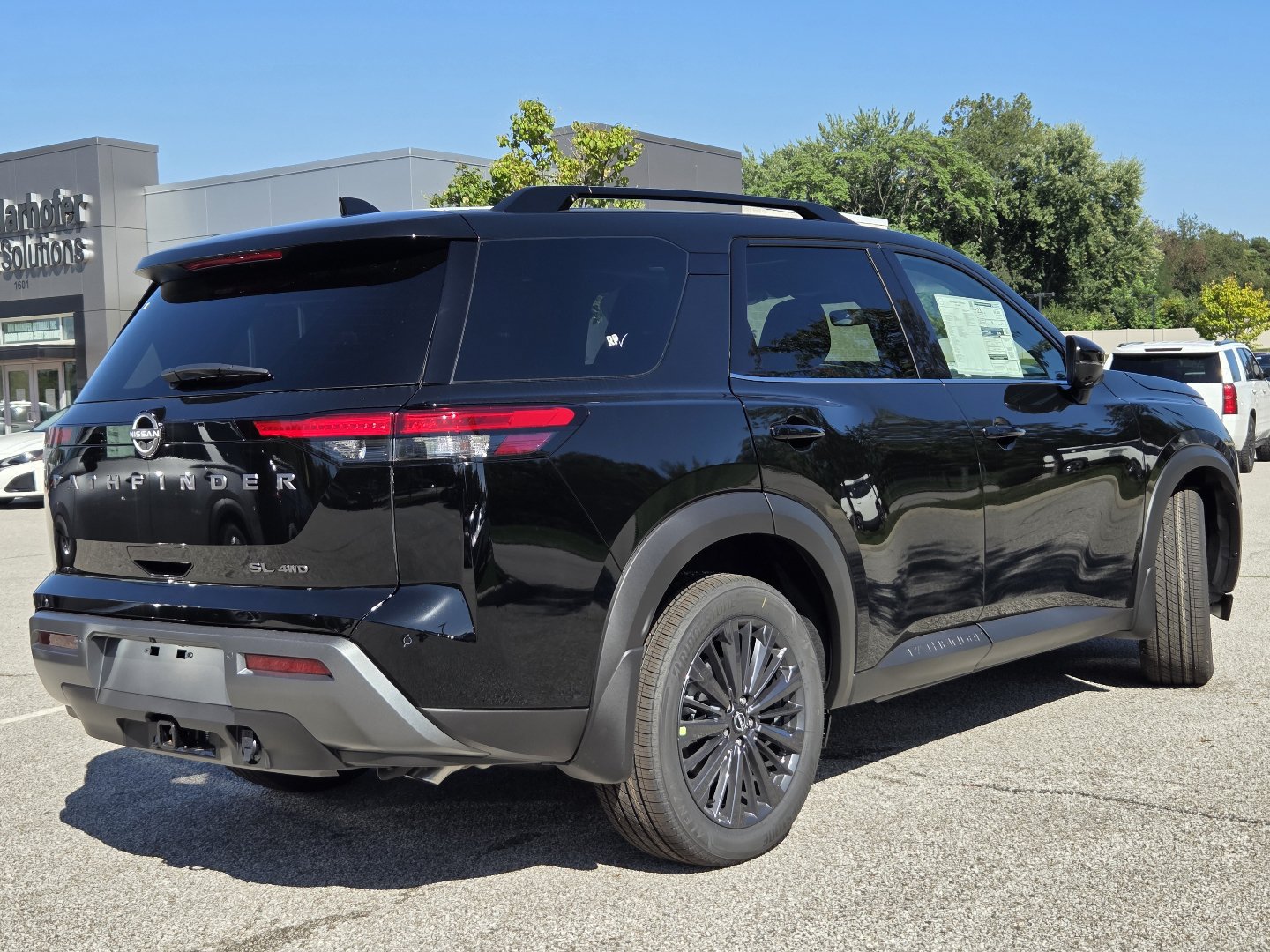 New 2026 Nissan Pathfinder SL w/ SL Premium Package AWD/4WD image 19