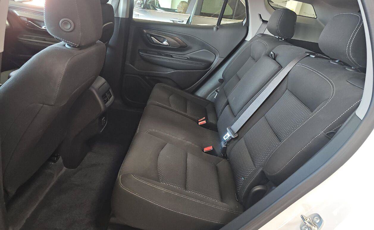 Used 2024 GMC Terrain SLE FWD image 8