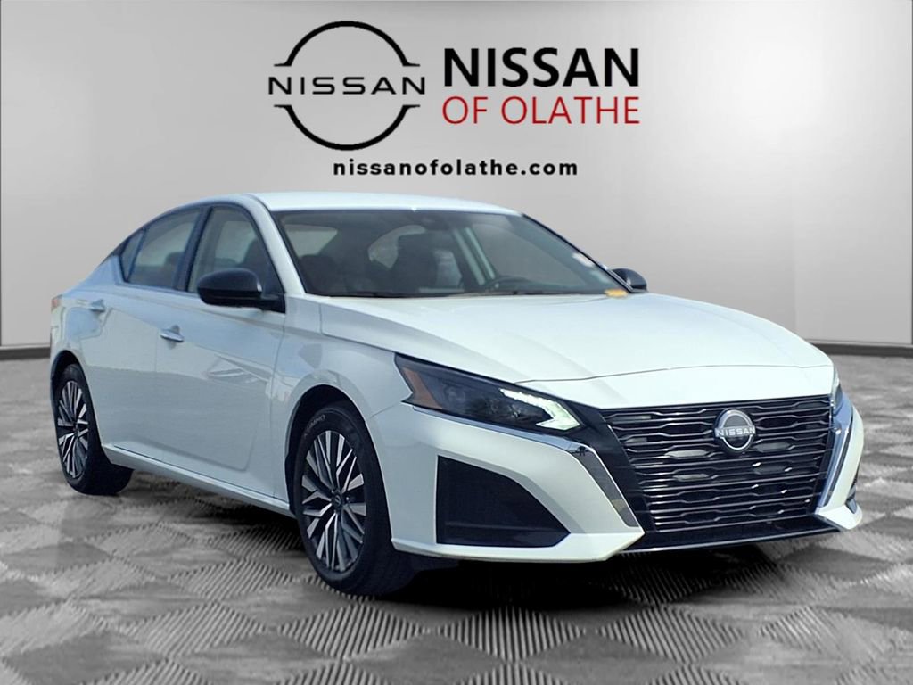 Certified 2025 Nissan Altima 2.5 SV image 22