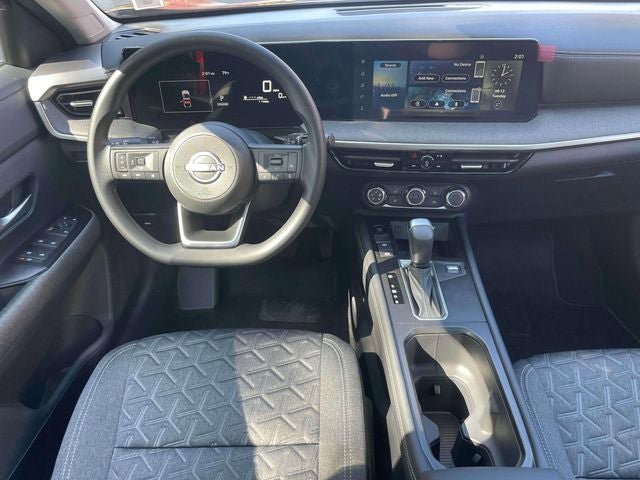 New 2025 Nissan Kicks SV w/ SV Premium Package image 12