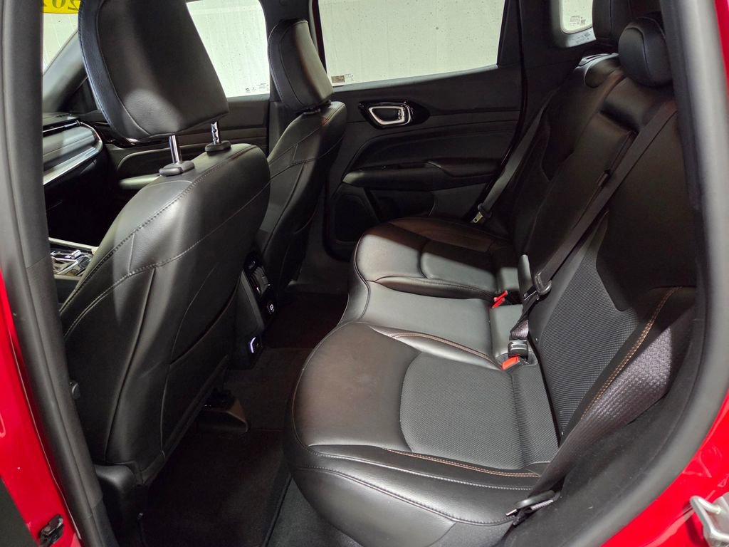 Certified 2022 Jeep Compass Limited image 15