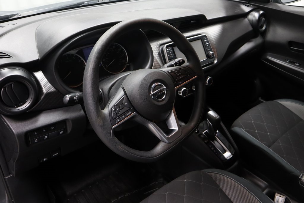Used 2020 Nissan Kicks S image 25