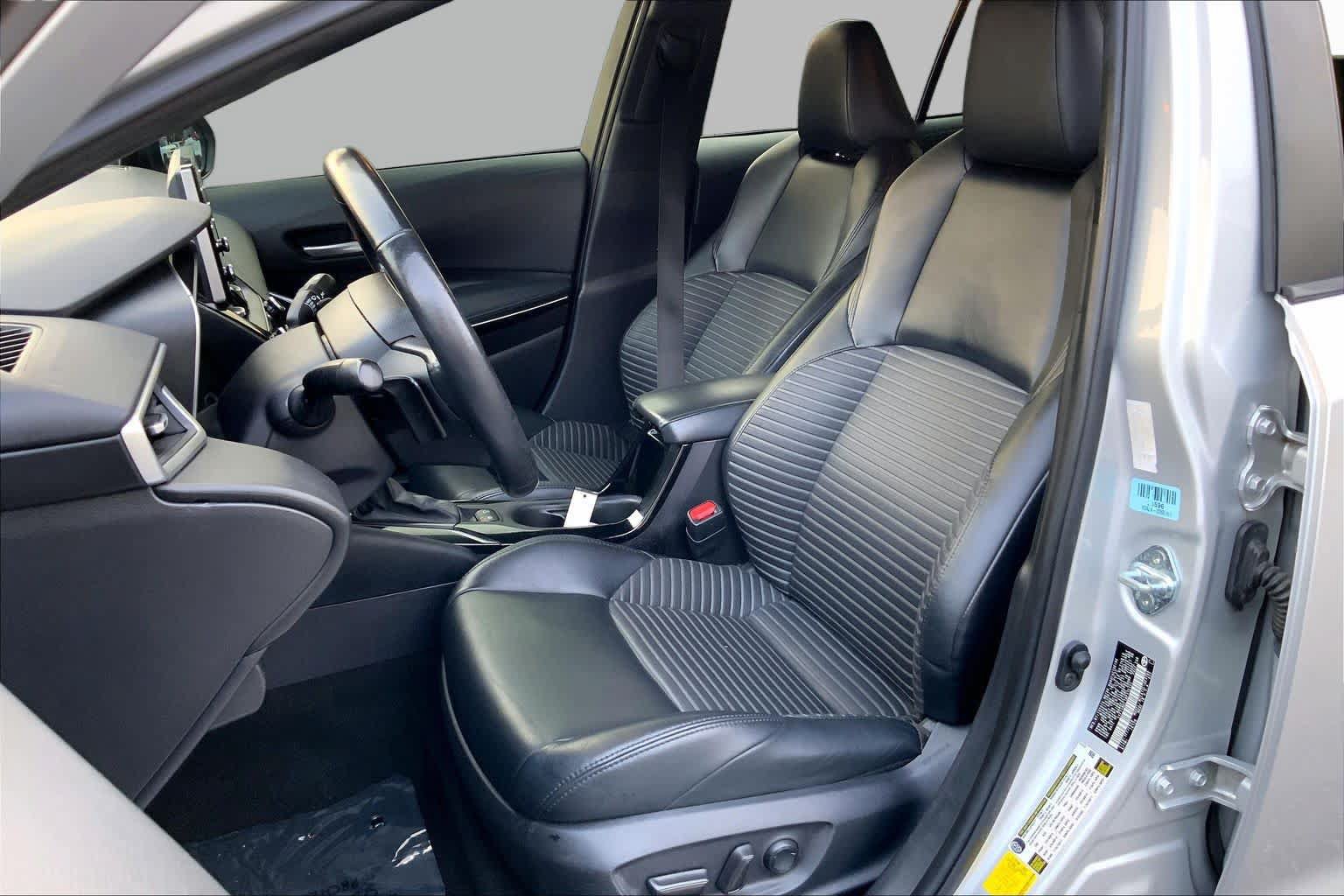 Used 2022 Toyota Corolla XSE w/ Carpet Mat Package (TMS) FWD image 8