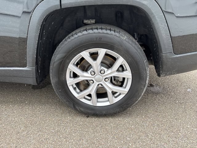 Used 2021 Jeep Grand Cherokee L Limited AWD/4WD image 26