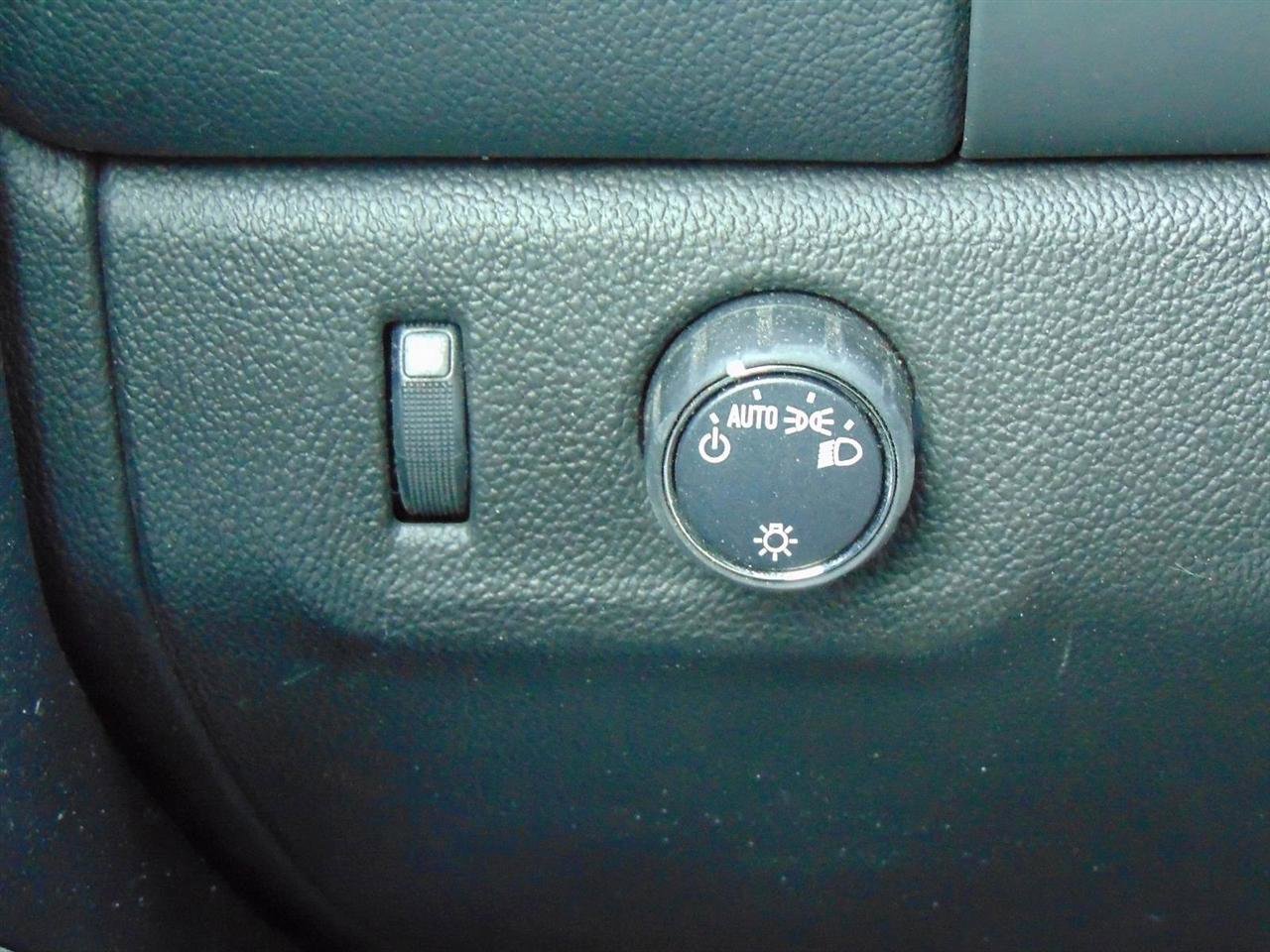 Used 2022 Chevrolet Colorado LT w/ Fleet Safety Package image 27