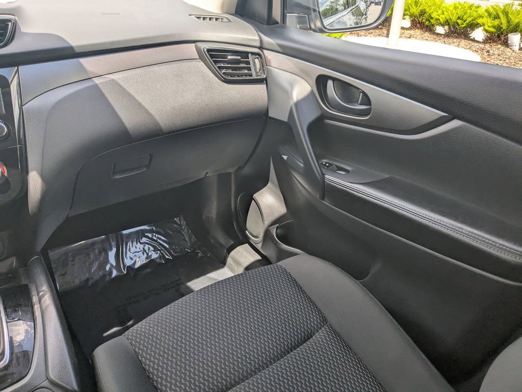 Used 2021 Nissan Rogue Sport S AWD/4WD image 16