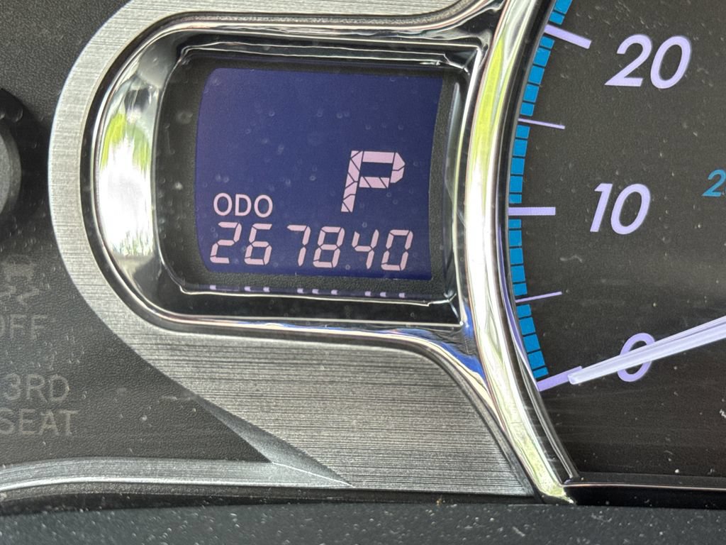 Used 2013 Toyota Sienna XLE FWD image 22