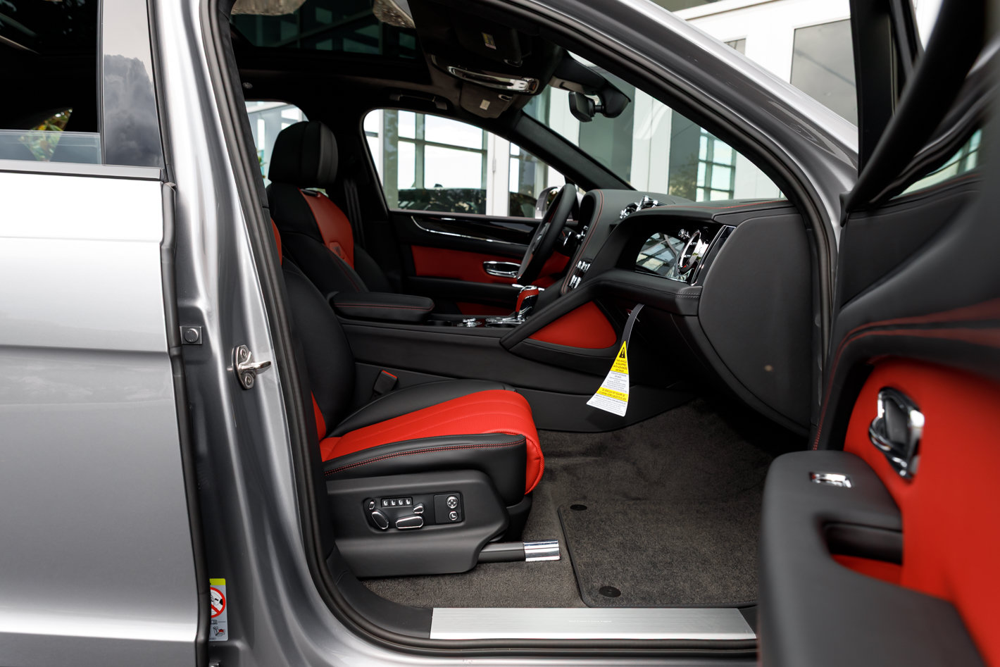 New 2026 Bentley Bentayga AWD/4WD image 41