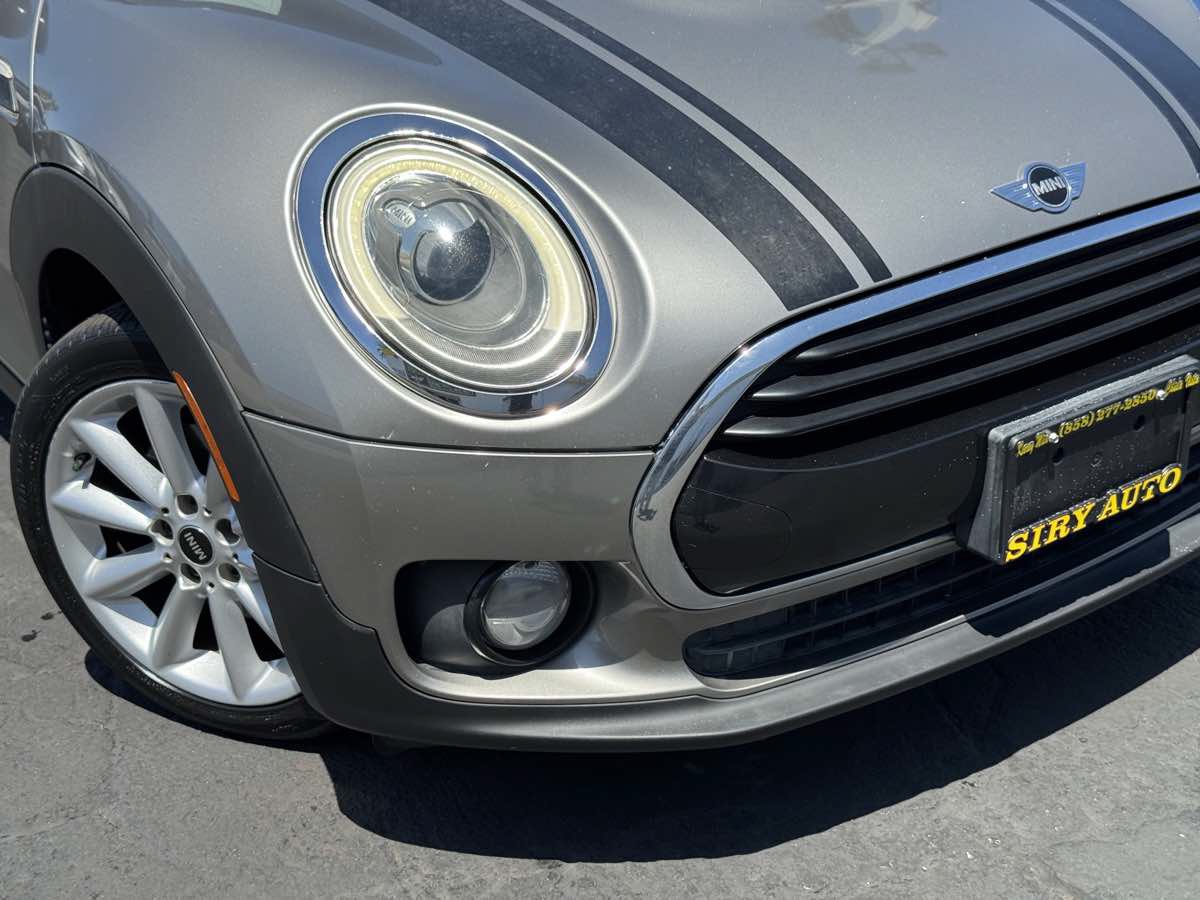 Used 2016 MINI Cooper Clubman FWD image 3