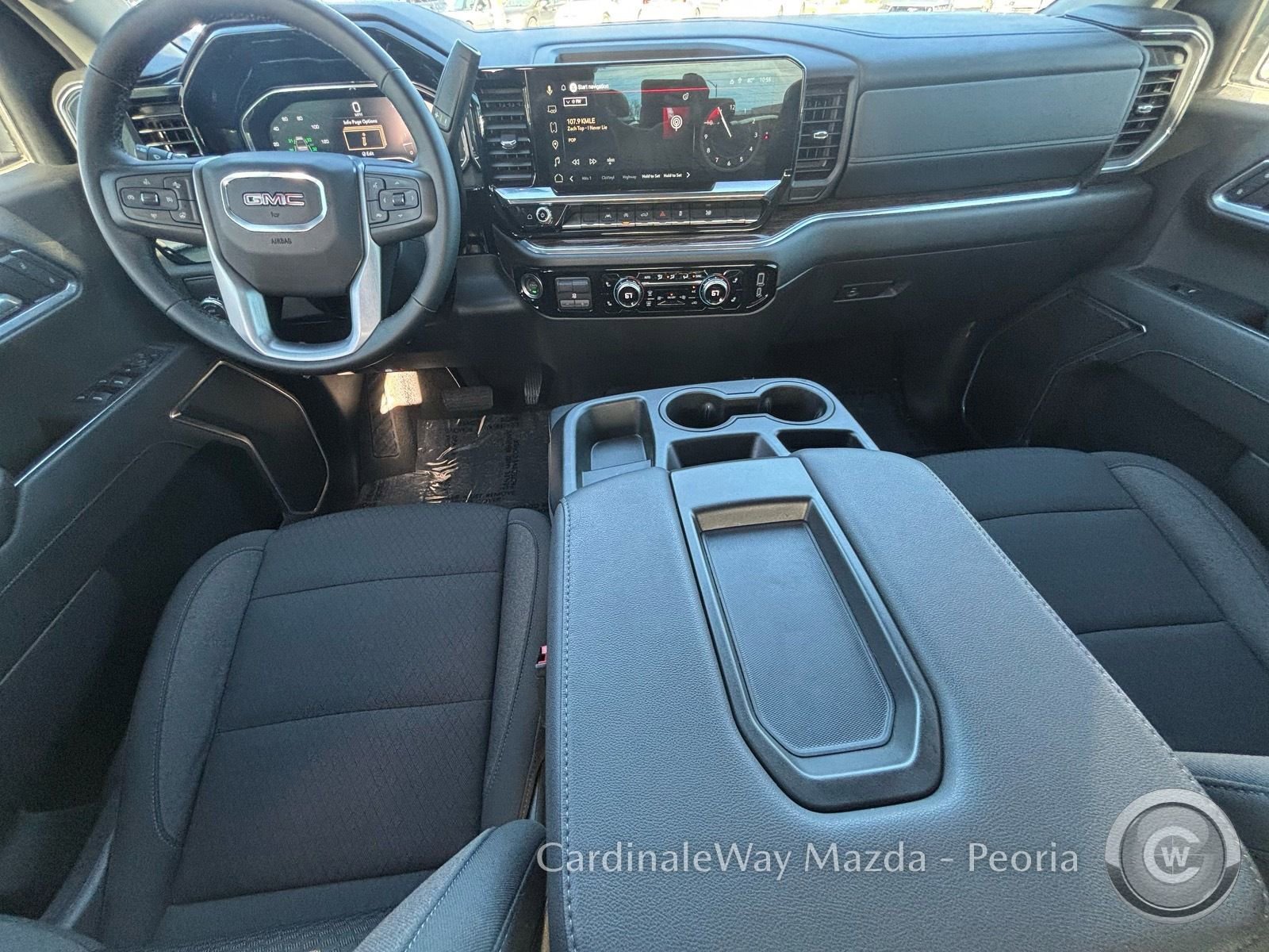 Used 2025 GMC Sierra 1500 SLE image 29