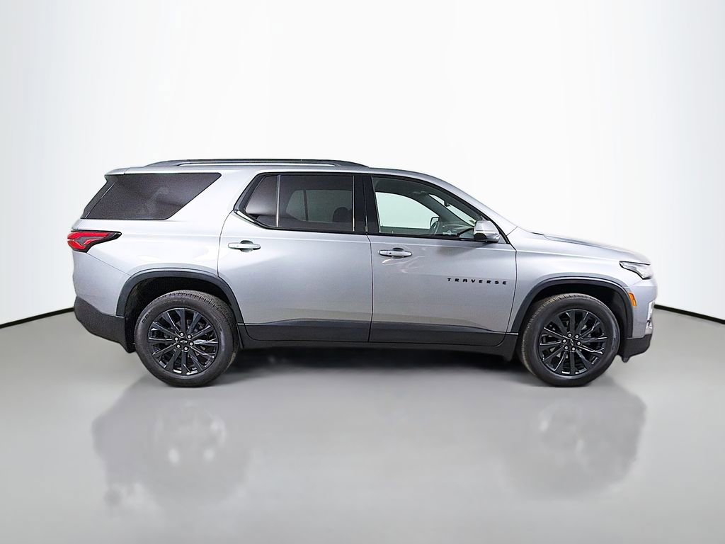 Used 2024 Chevrolet Traverse RS w/ LPO, Floor Liner Package AWD/4WD image 5