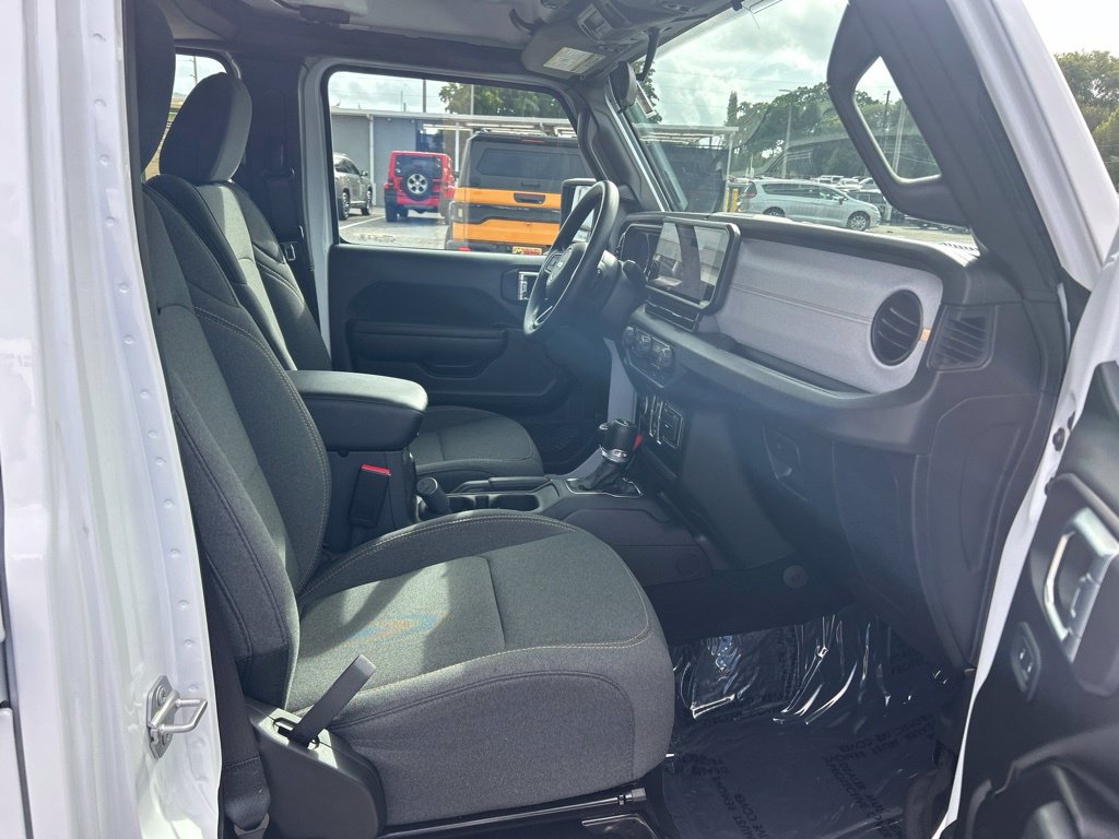 Used 2026 Jeep Wrangler Unlimited Sport AWD/4WD image 22