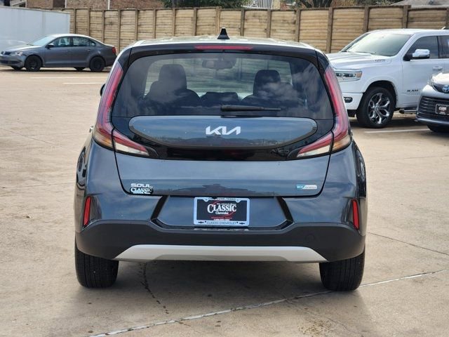 Used 2024 Kia Soul EX image 13
