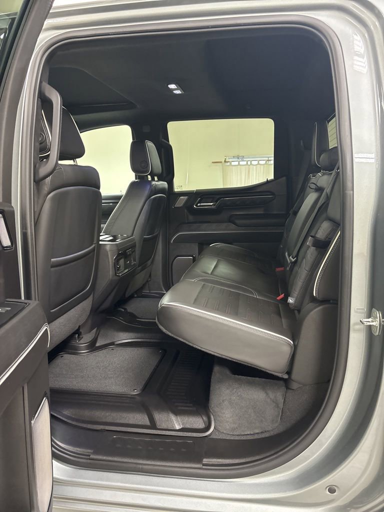 Used 2024 GMC Sierra 1500 AT4X image 24