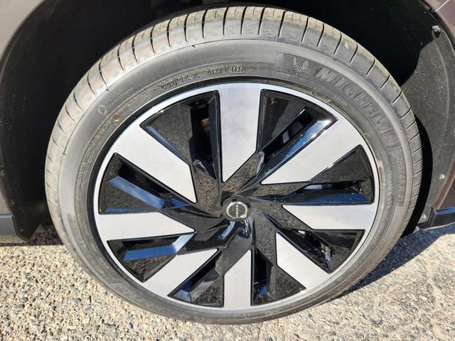 New 2025 Volvo EX90 Plus w/ Protection Package Premier AWD/4WD image 16