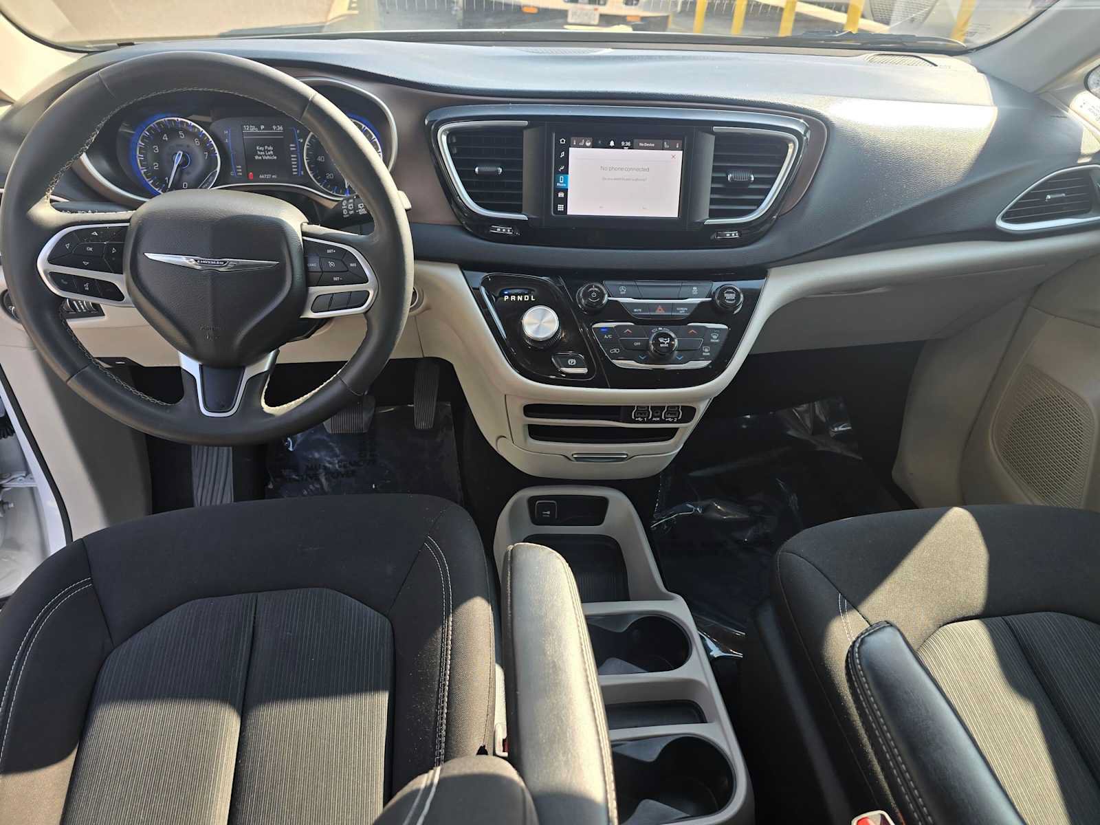 Used 2023 Chrysler Voyager LX FWD image 19