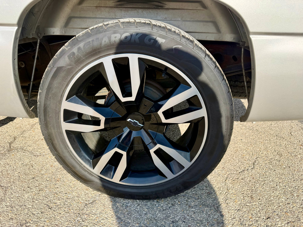 Used 2007 Chevrolet Silverado 1500 LT w/ Crew Cab Value Package image 36