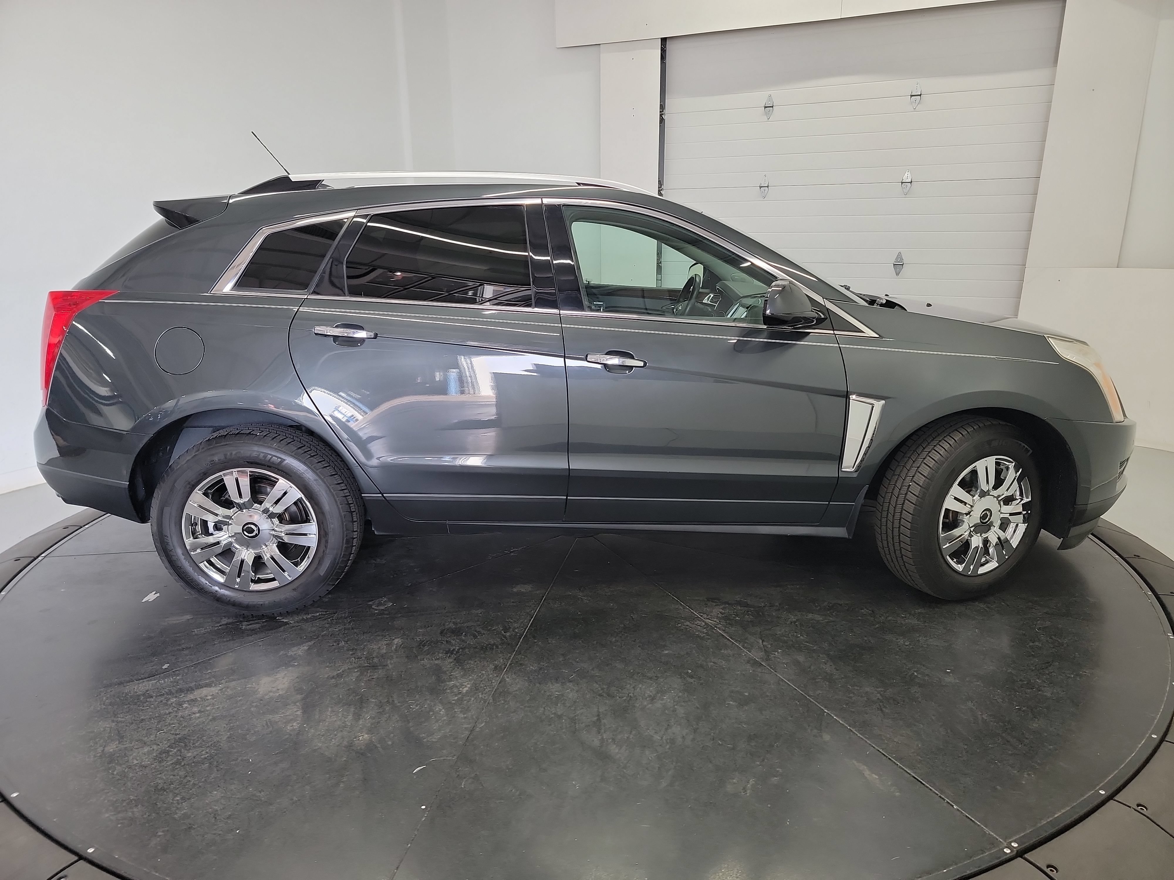 Used 2015 Cadillac SRX Luxury FWD image 11