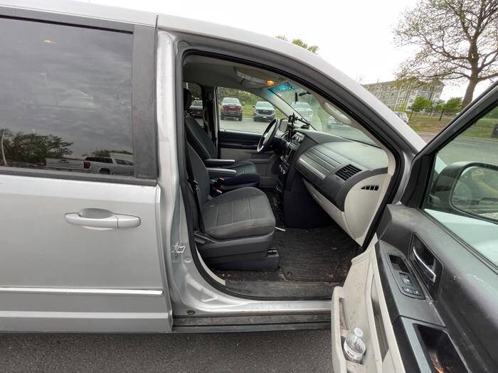 Used 2009 Dodge Grand Caravan SE FWD image 28