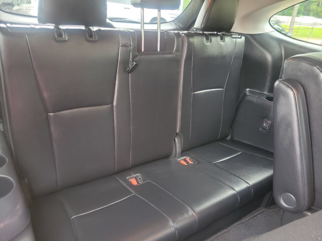 Certified 2024 Toyota Highlander XLE FWD image 35