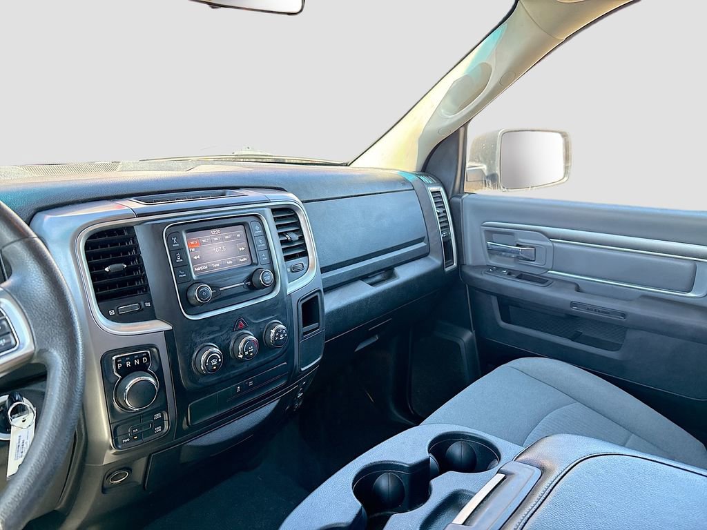 Used 2021 RAM 1500 Classic SLT image 21