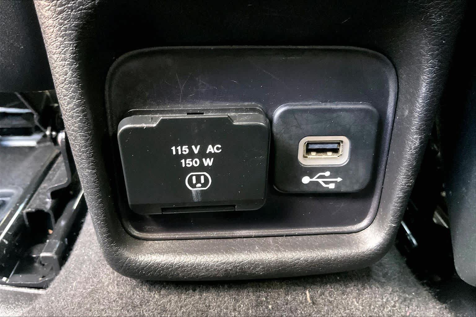 Used 2019 Jeep Compass Latitude w/ Cold Weather Group FWD image 31