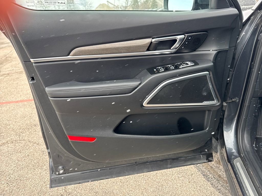 Used 2022 Kia Telluride SX w/ Nightfall Edition Package image 12