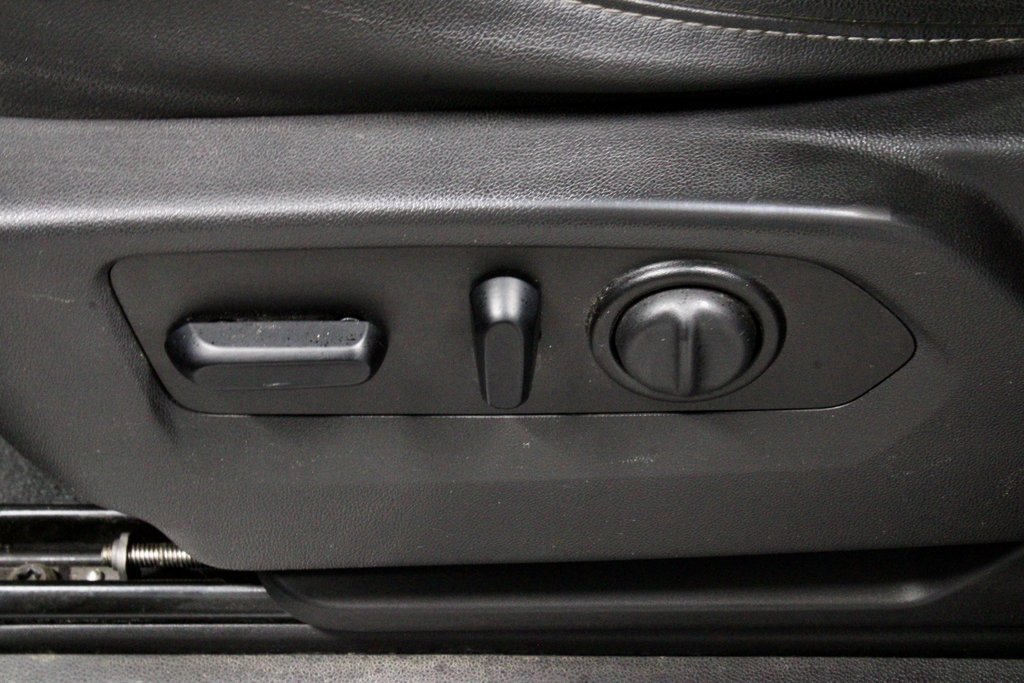 Used 2021 Chevrolet Silverado 1500 LT image 26