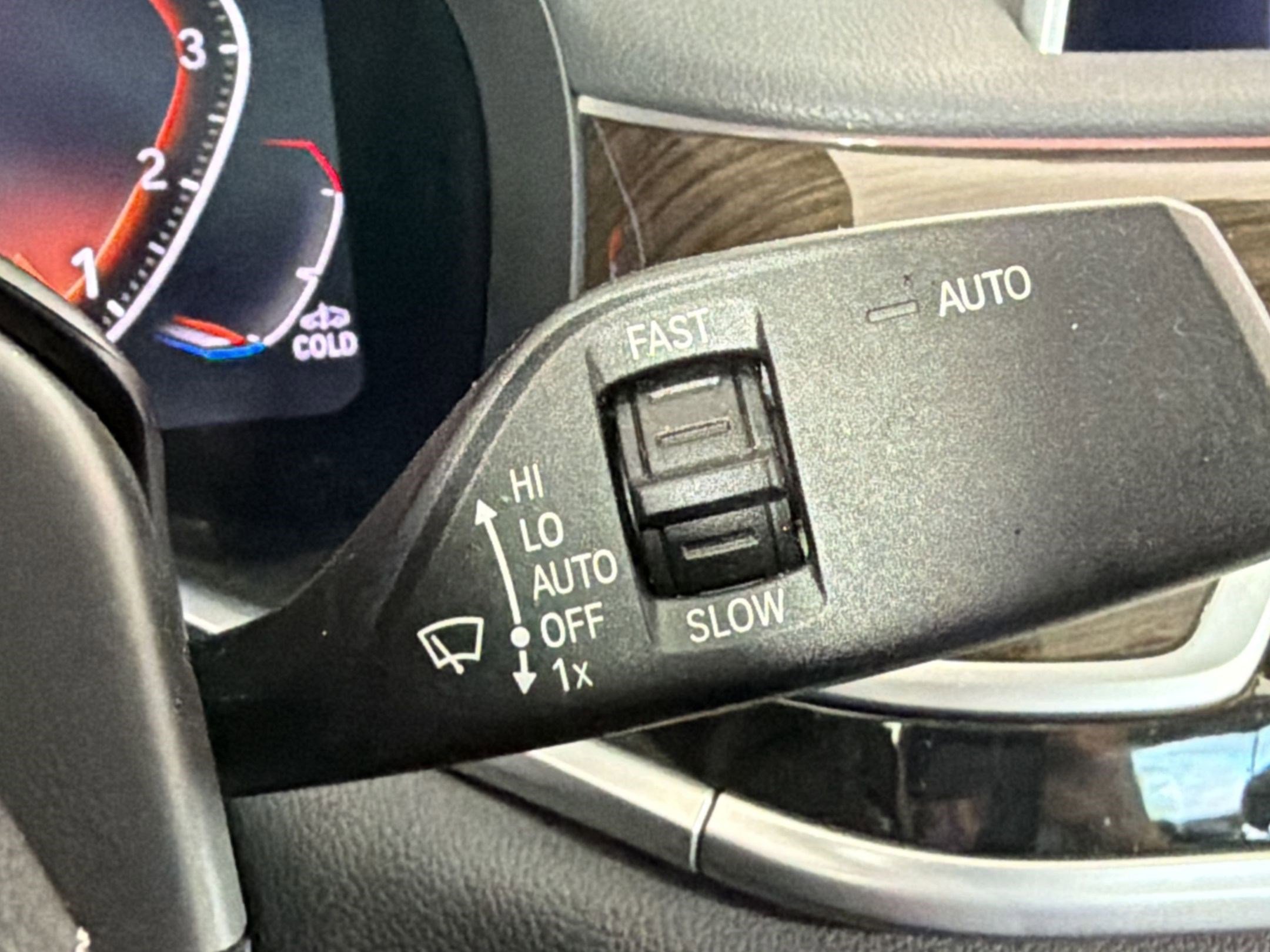 Used 2020 BMW 740i w/ Premium Package image 27